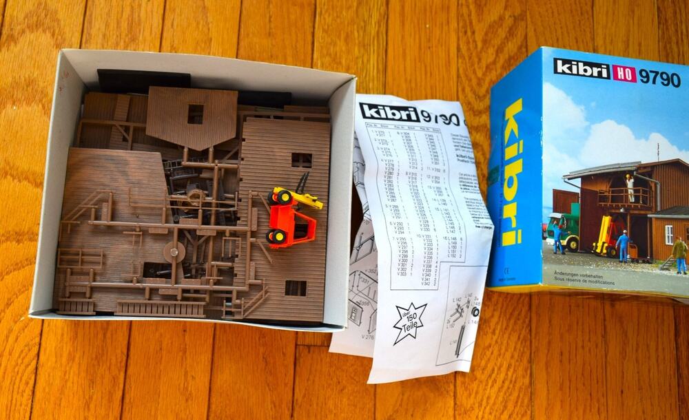 Vtg KIBRI HO U/A "WAREHOUSE ANNEX" PLASTIC MODEL KIT #B-9790
